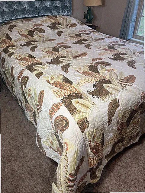 Vintage Feather Printed Queen Bedspread 105 x 100"